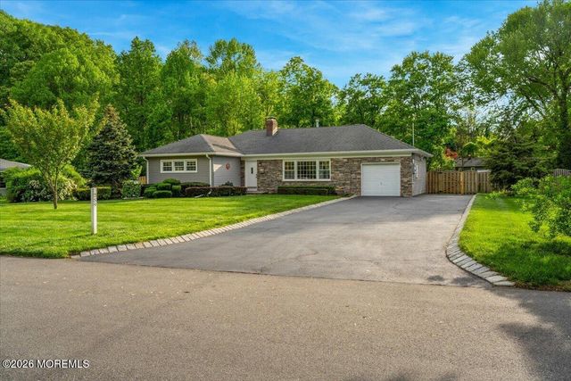 259 Hamiltonian Drive, Middletown, NJ 07701