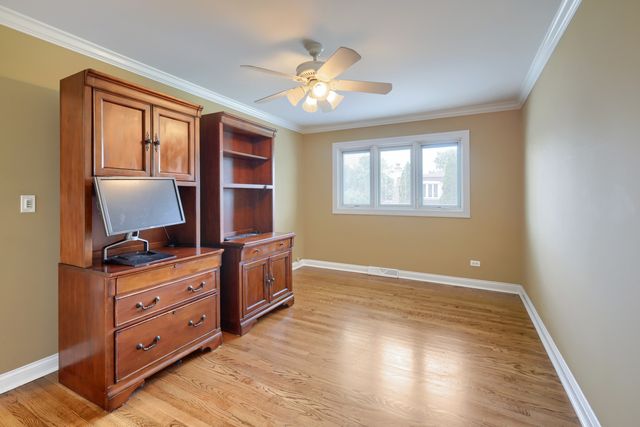 434 Timothy Court, Schaumburg, IL 60193