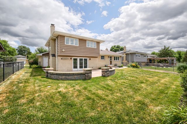 434 Timothy Court, Schaumburg, IL 60193