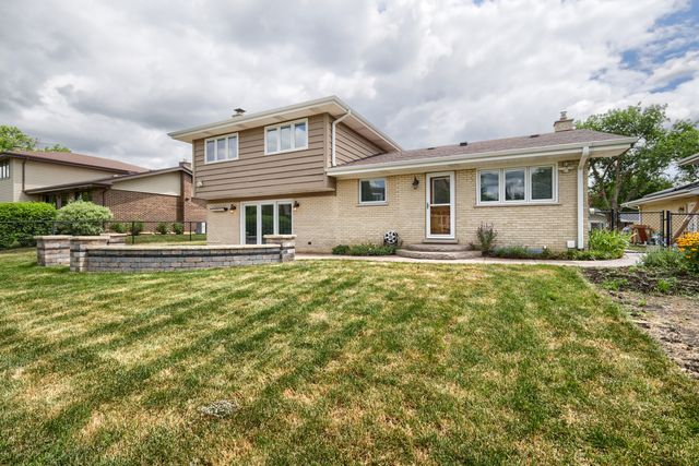 434 Timothy Court, Schaumburg, IL 60193