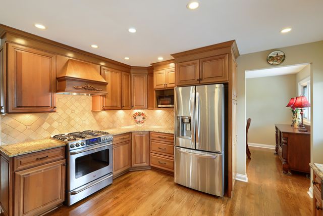 434 Timothy Court, Schaumburg, IL 60193