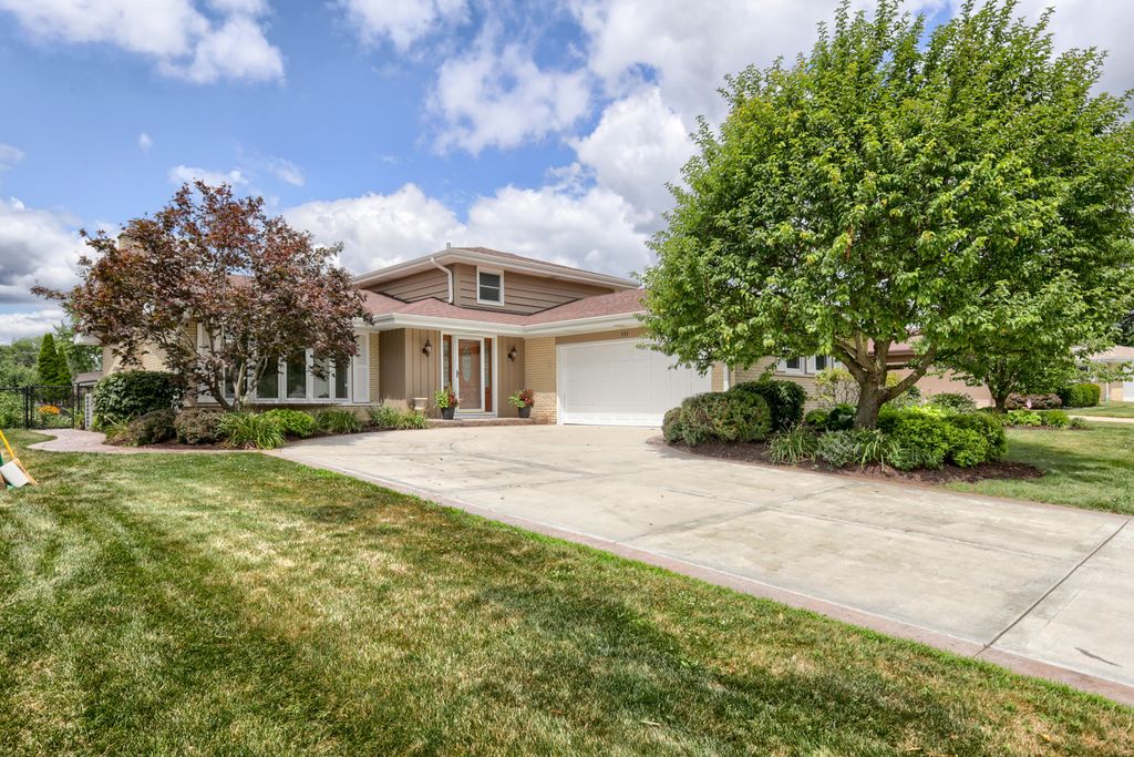 434 Timothy Court, Schaumburg, IL 60193