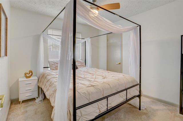 13710 Wood River Drive, Houston, TX 77085