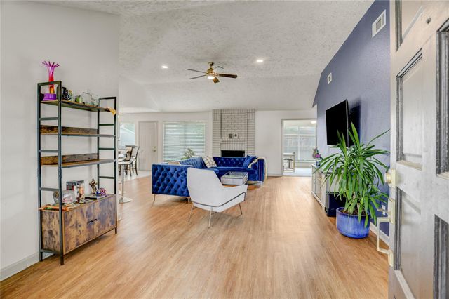 13710 Wood River Drive, Houston, TX 77085