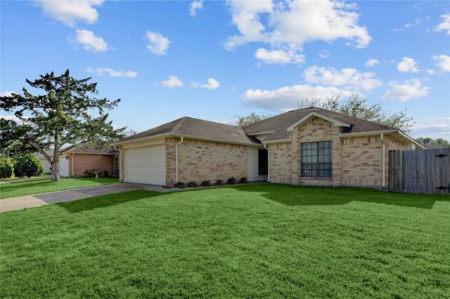 13710 Wood River Drive, Houston, TX 77085