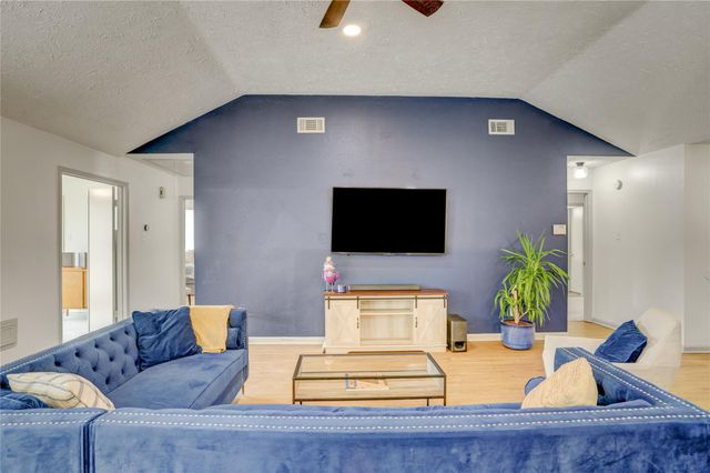 13710 Wood River Drive, Houston, TX 77085