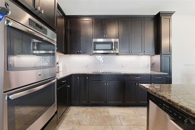 19720 LONG LAKE RANCH BOULEVARD, Lutz, FL 33558