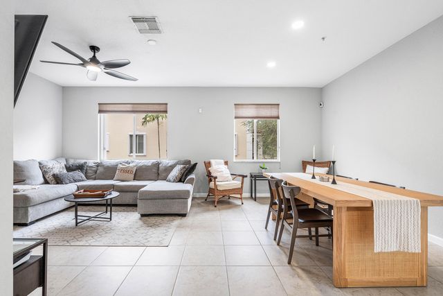 2897 S Greenleaf Circle, Boynton Beach, FL 33426