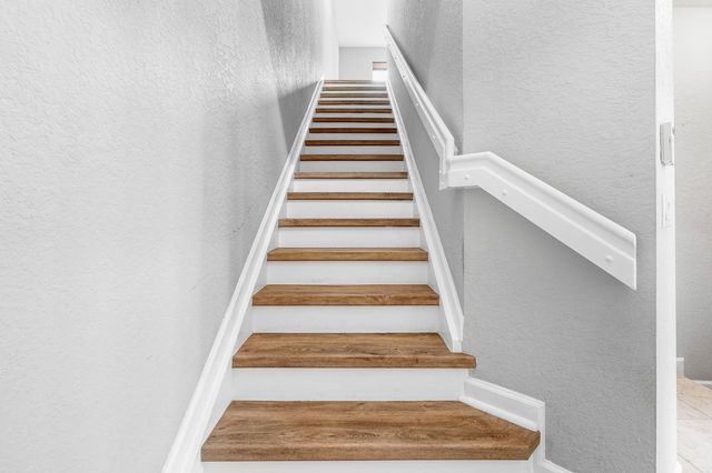 2897 S Greenleaf Circle, Boynton Beach, FL 33426