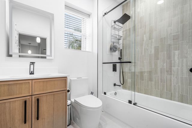 2897 S Greenleaf Circle, Boynton Beach, FL 33426