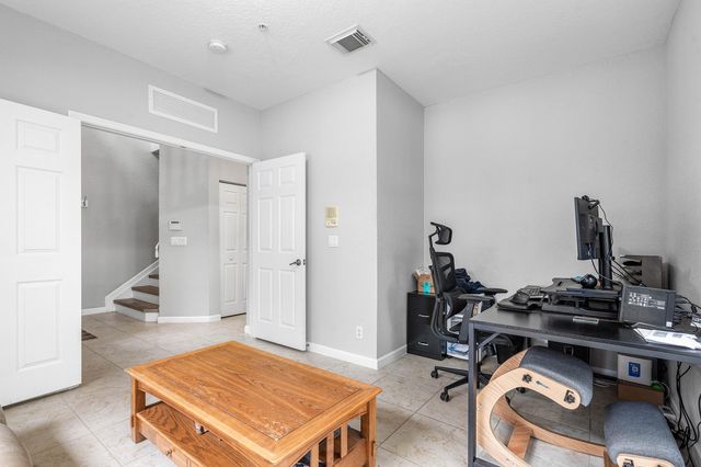 2897 S Greenleaf Circle, Boynton Beach, FL 33426