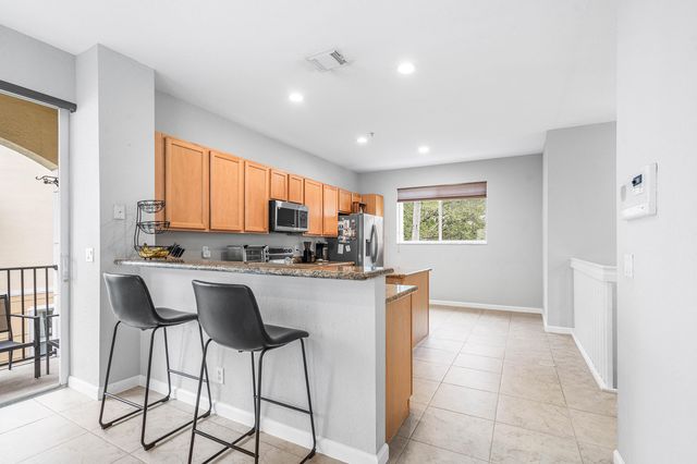 2897 S Greenleaf Circle, Boynton Beach, FL 33426