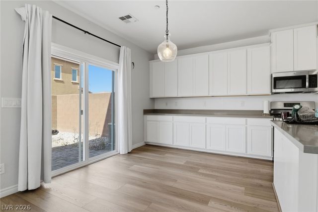 1623 Dakota Group Avenue, North Las Vegas, NV 89084