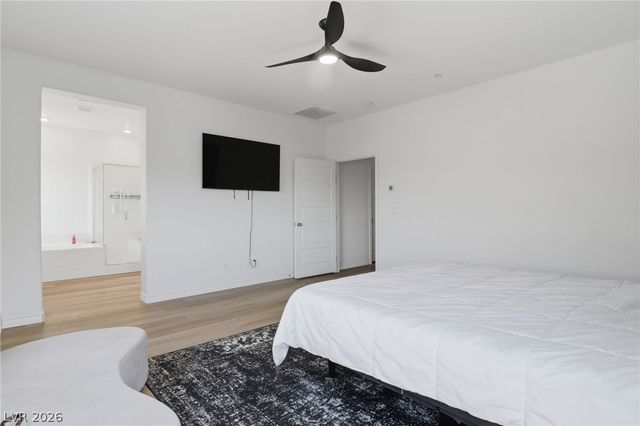 1623 Dakota Group Avenue, North Las Vegas, NV 89084