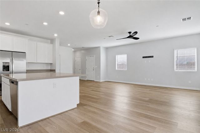 1623 Dakota Group Avenue, North Las Vegas, NV 89084