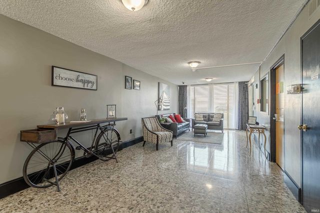 1100 Erie Ave Unit 411, Evansville, IN 47715