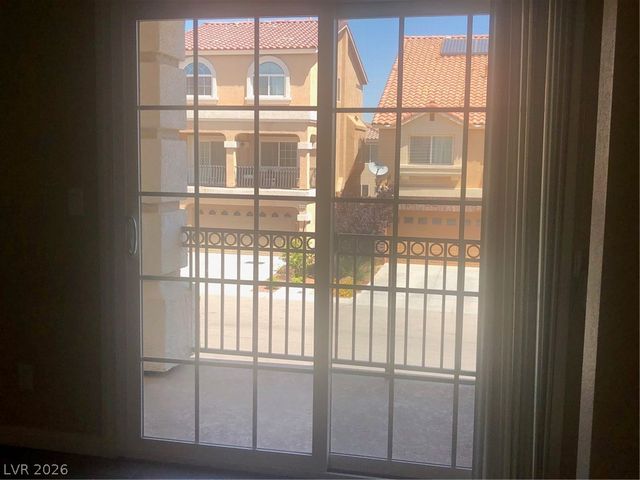 5067 Bootlegger Avenue, Las Vegas, NV 89141