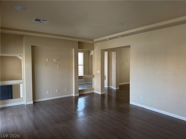 5067 Bootlegger Avenue, Las Vegas, NV 89141