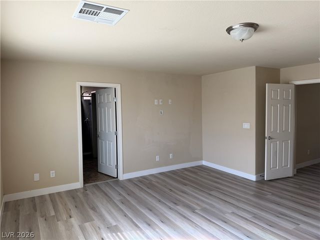 5067 Bootlegger Avenue, Las Vegas, NV 89141