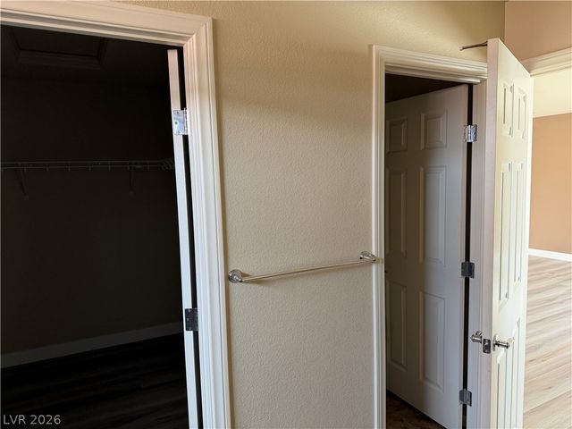 5067 Bootlegger Avenue, Las Vegas, NV 89141