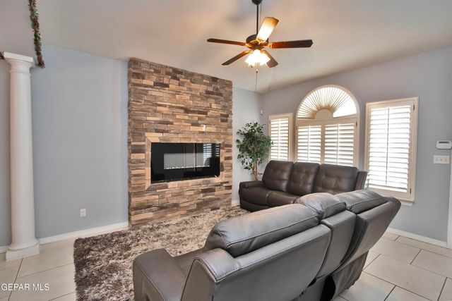 13150 Pocklington Road, El Paso, TX 79928