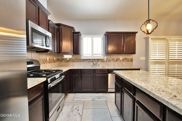 13150 Pocklington Road, El Paso, TX 79928