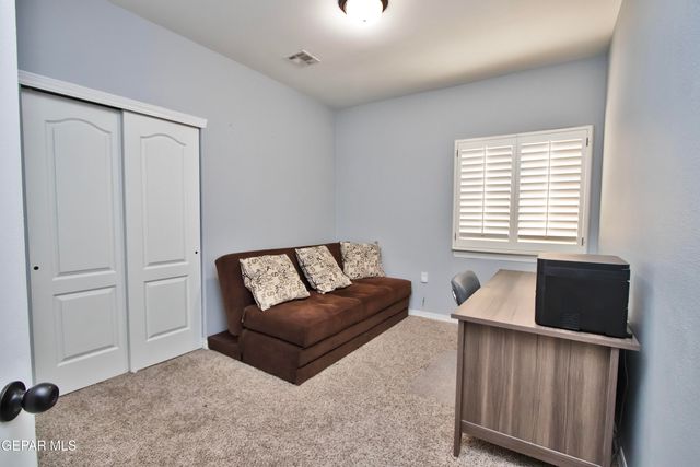 13150 Pocklington Road, El Paso, TX 79928