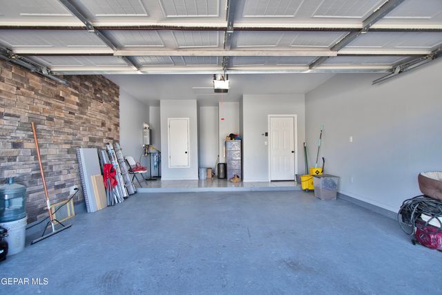 13150 Pocklington Road, El Paso, TX 79928