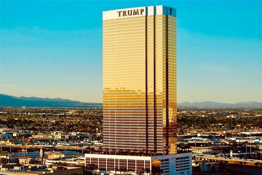 2000 North Fashion Show Drive 3617, Las Vegas, NV 89109 — exterior