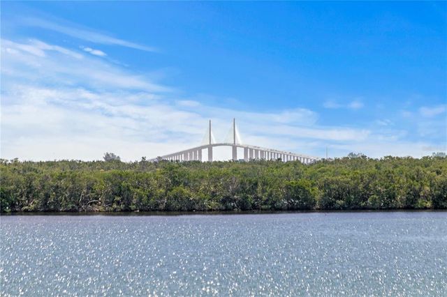 6189 LEELAND STREET S, St Petersburg, FL 33715
