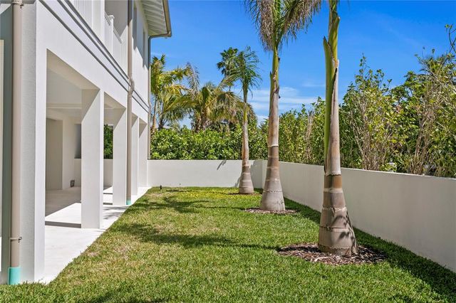 6189 LEELAND STREET S, St Petersburg, FL 33715