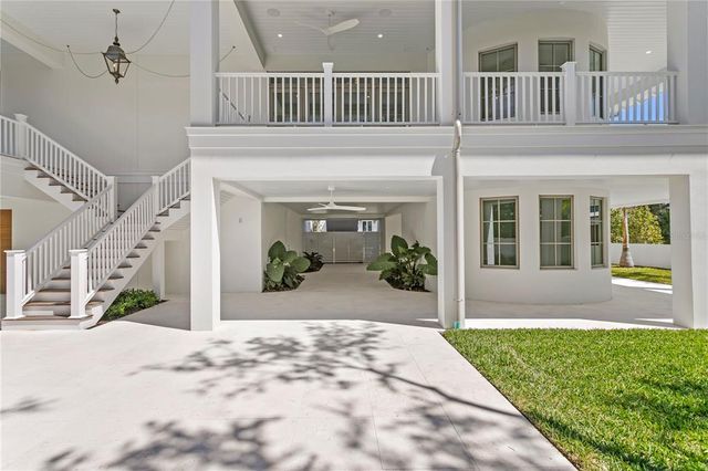6189 LEELAND STREET S, St Petersburg, FL 33715