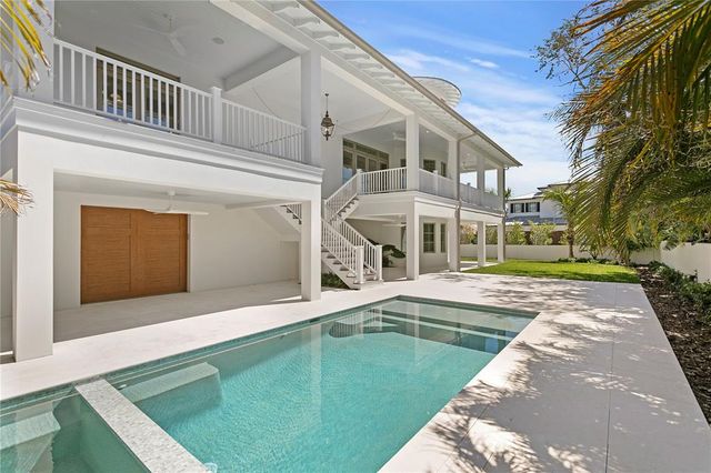 6189 LEELAND STREET S, St Petersburg, FL 33715