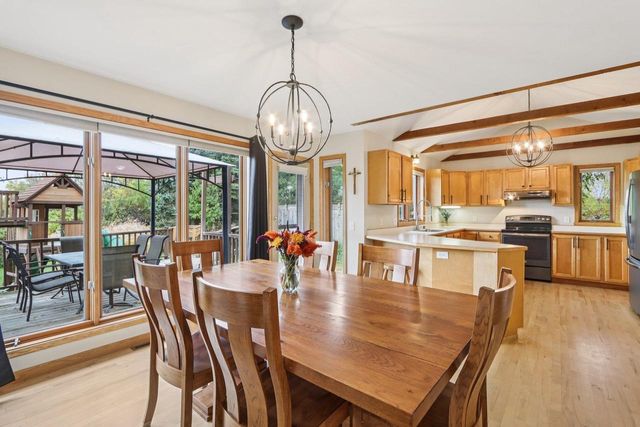 2445 Gaston Road, Cottage Grove, WI 53527