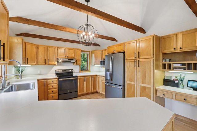 2445 Gaston Road, Cottage Grove, WI 53527