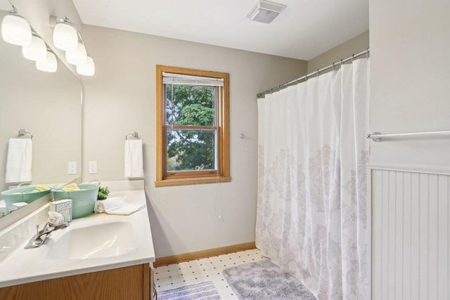 2445 Gaston Road, Cottage Grove, WI 53527