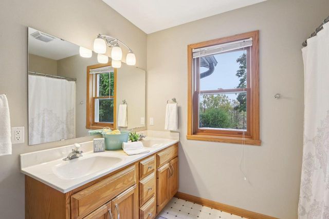 2445 Gaston Road, Cottage Grove, WI 53527