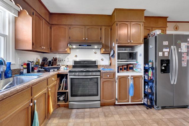 203 Larkway Dr, Tullahoma, TN 37388