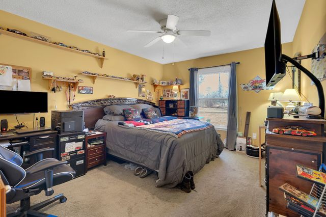 203 Larkway Dr, Tullahoma, TN 37388