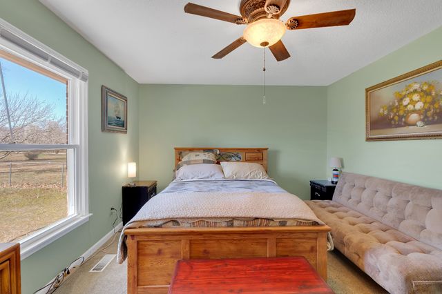 203 Larkway Dr, Tullahoma, TN 37388