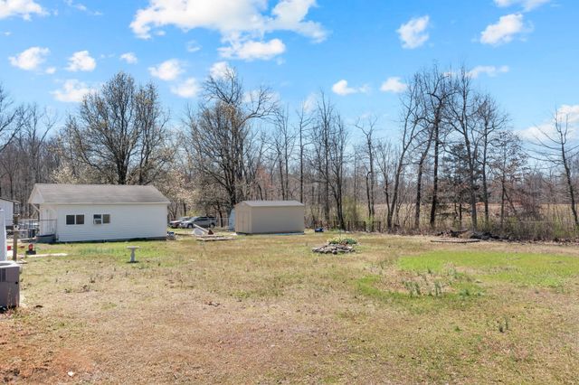 203 Larkway Dr, Tullahoma, TN 37388