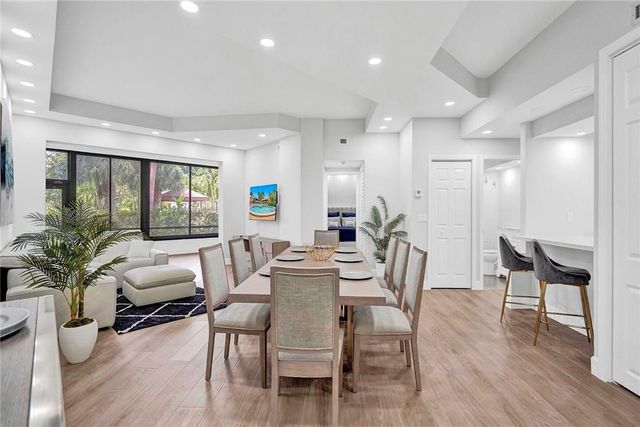 7484 La Paz Boulevard 101, Boca Raton, FL 33433