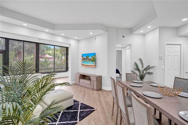 7484 La Paz Boulevard 101, Boca Raton, FL 33433