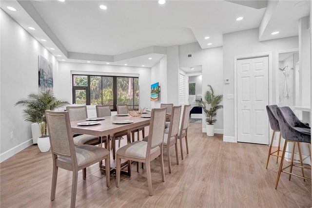 7484 La Paz Boulevard 101, Boca Raton, FL 33433