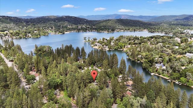 11774 Skipper Ct, Penn Valley, CA 95946