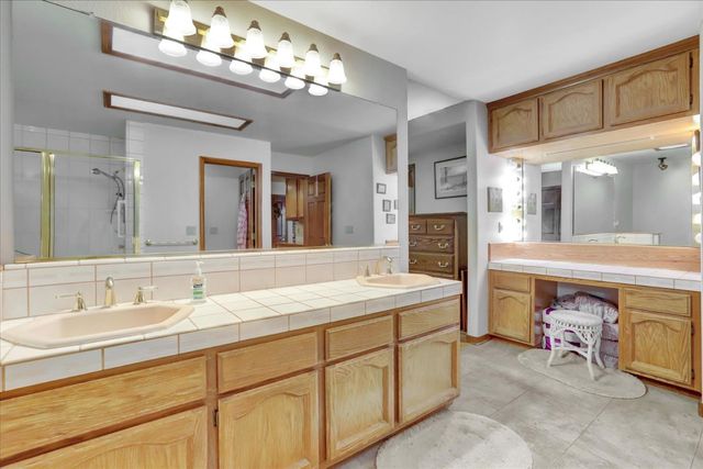 11774 Skipper Ct, Penn Valley, CA 95946