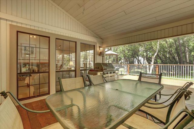 11774 Skipper Ct, Penn Valley, CA 95946