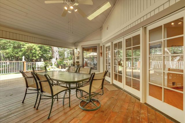 11774 Skipper Ct, Penn Valley, CA 95946