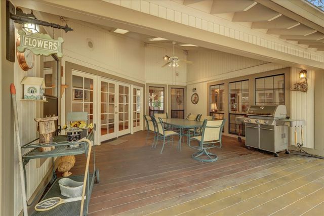 11774 Skipper Ct, Penn Valley, CA 95946