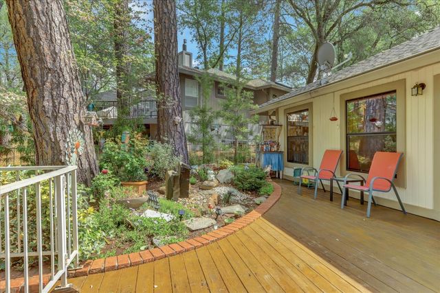11774 Skipper Ct, Penn Valley, CA 95946